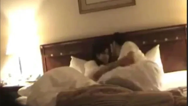 سكس ليلة الدخلة السعودي يصوره ليلة الزفاف كاملة